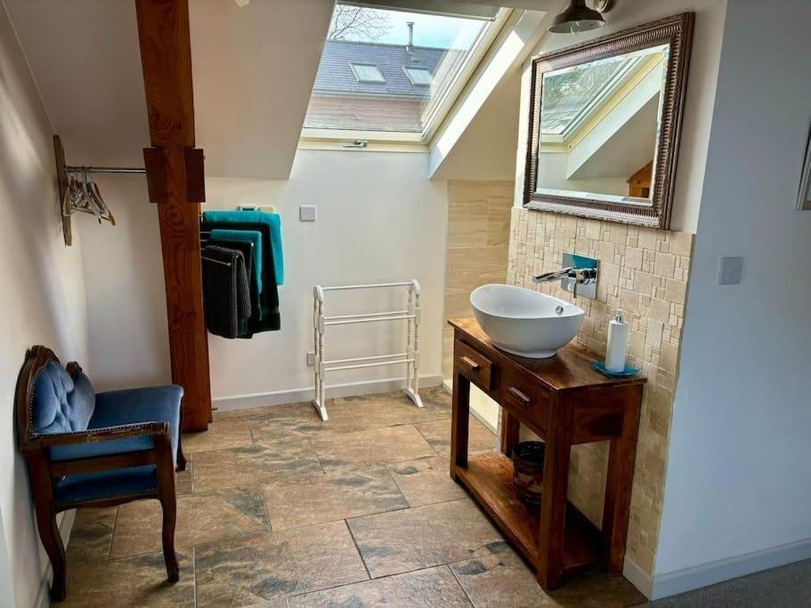 Little Bream - Pretty Cosy Cottage, Sea Views, Walk To The Beach Mawnan Smith المظهر الخارجي الصورة