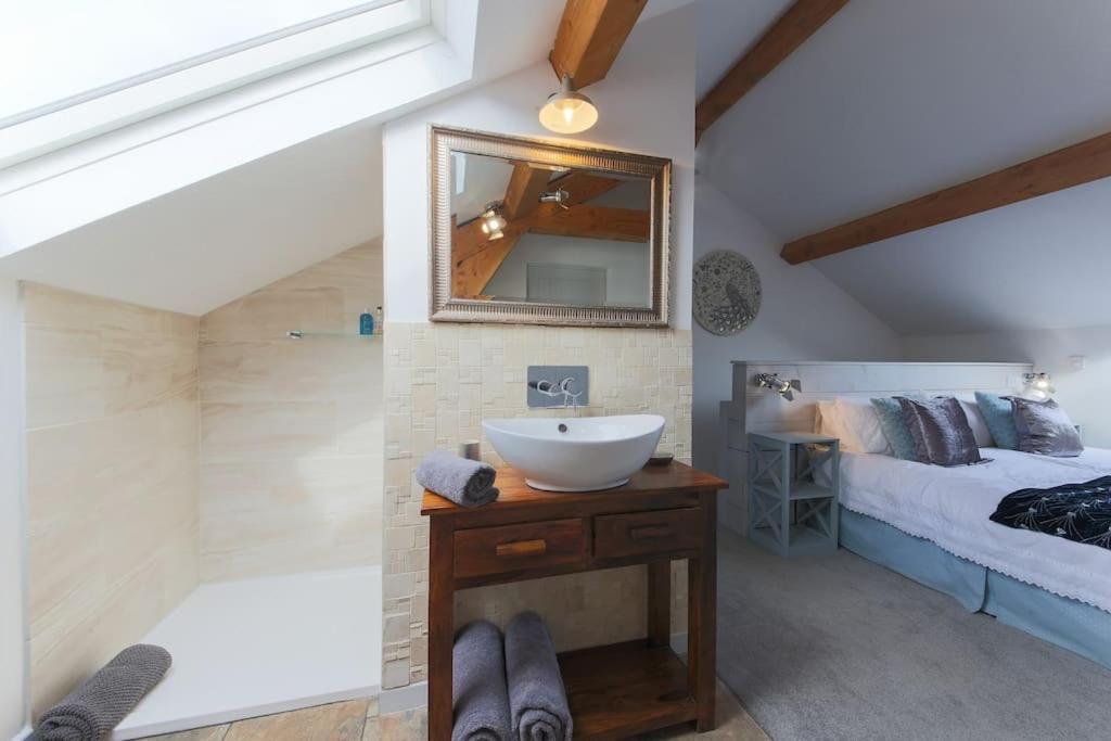 Little Bream - Pretty Cosy Cottage, Sea Views, Walk To The Beach Mawnan Smith المظهر الخارجي الصورة