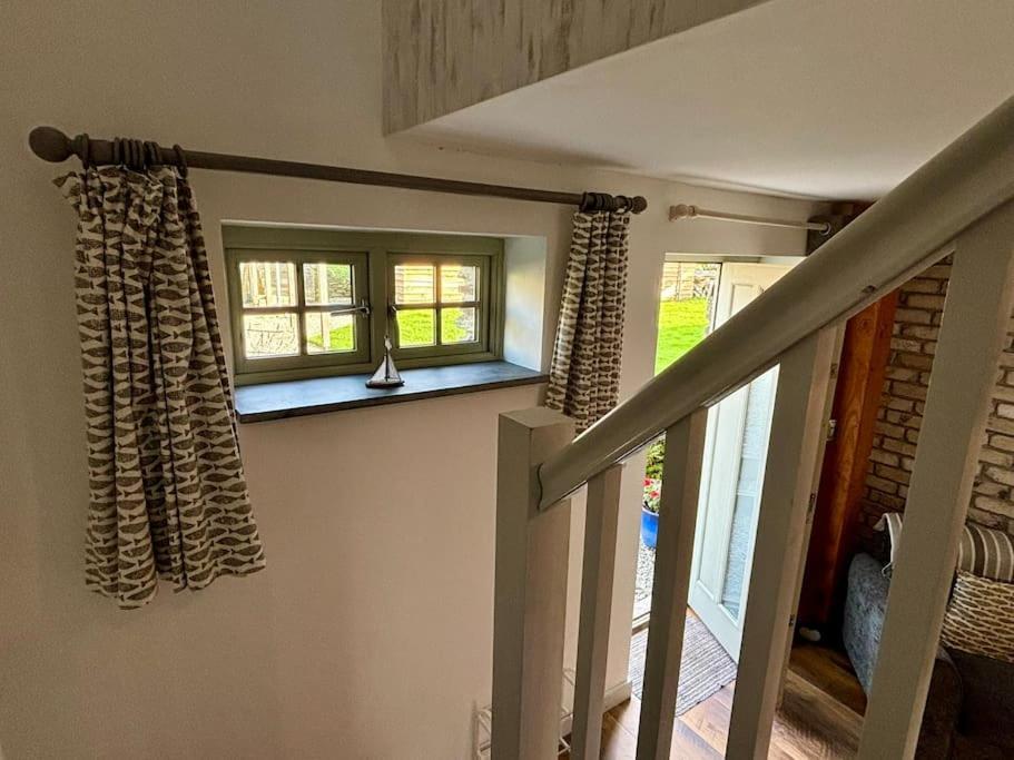 Little Bream - Pretty Cosy Cottage, Sea Views, Walk To The Beach Mawnan Smith المظهر الخارجي الصورة